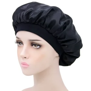 bonnet en soie noir